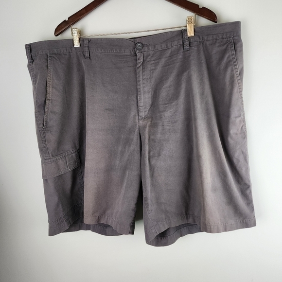 Columbia Men's Flat Front Shorts Gray Size 46 x 10 - Picture 1 of 4